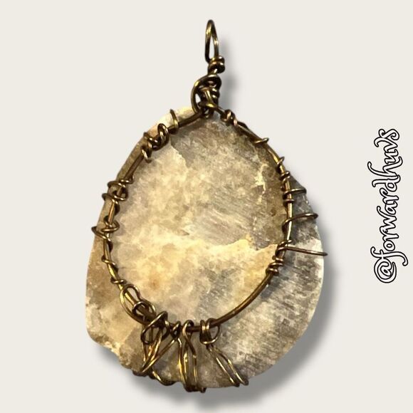 Tree of Life Wire-Wrapped Stone Pendant – Natural Elegance - Picture 4 of 8